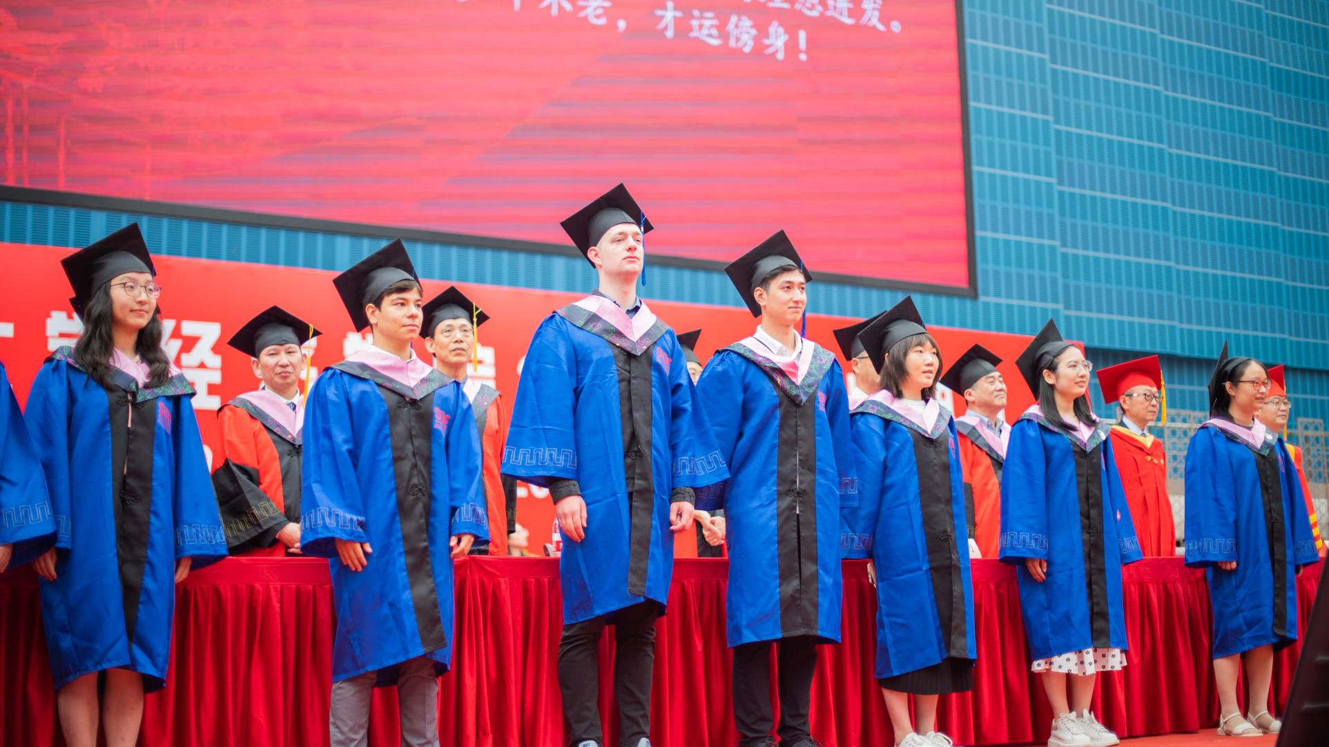 ag娱乐